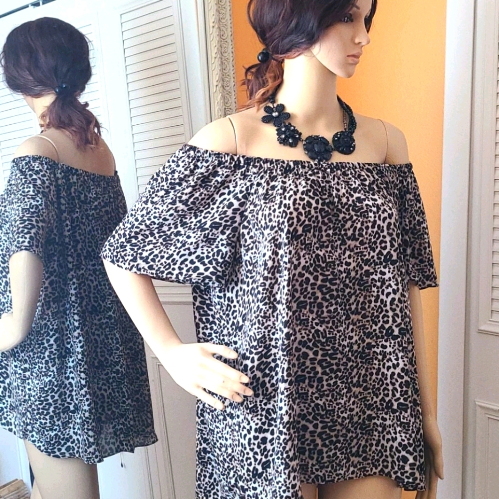 Vince Camuto Off Shoulder Top